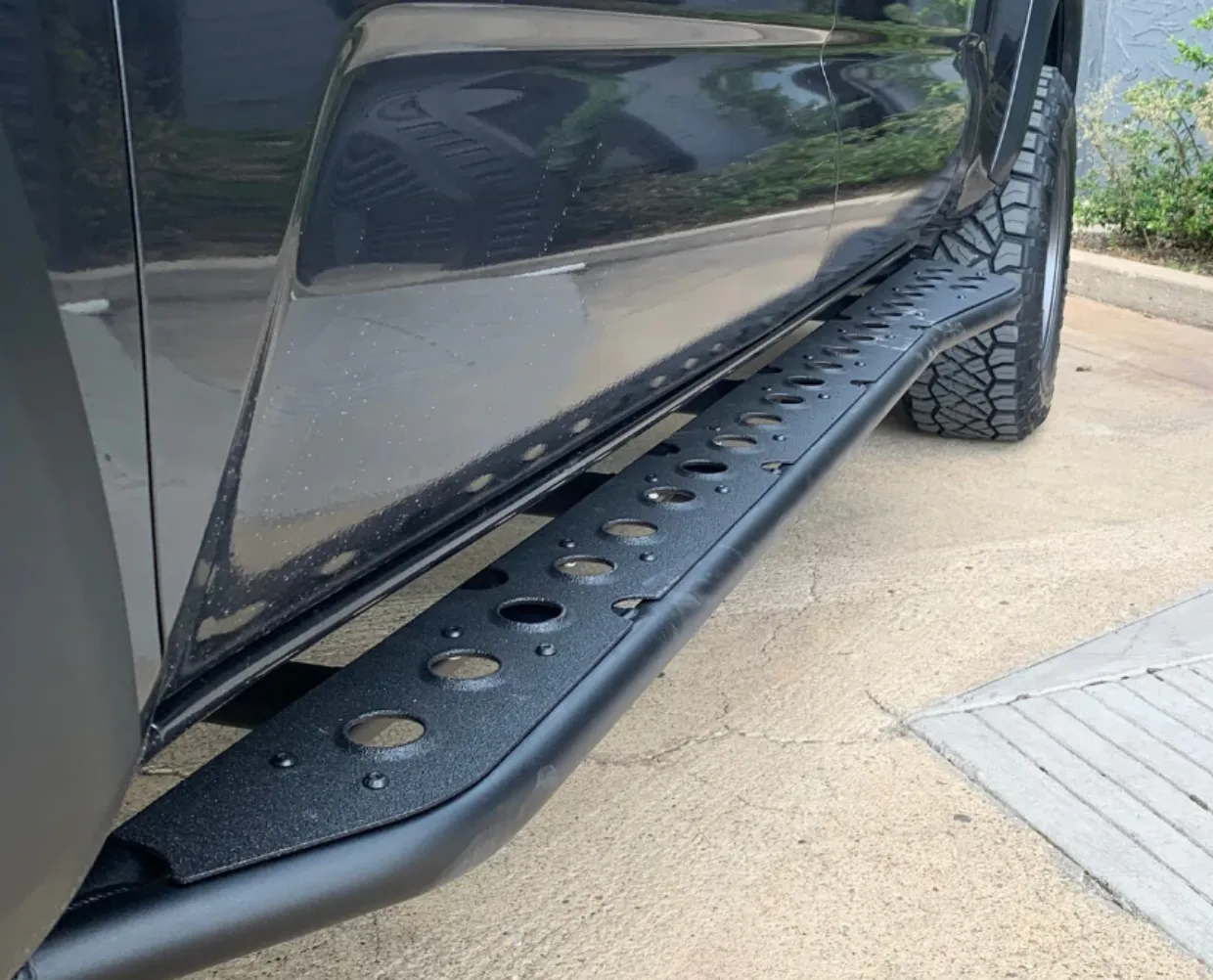 CALI RAISED LED 2005-2022 TOYOTA TACOMA STEP EDITION ROCK SLIDERS