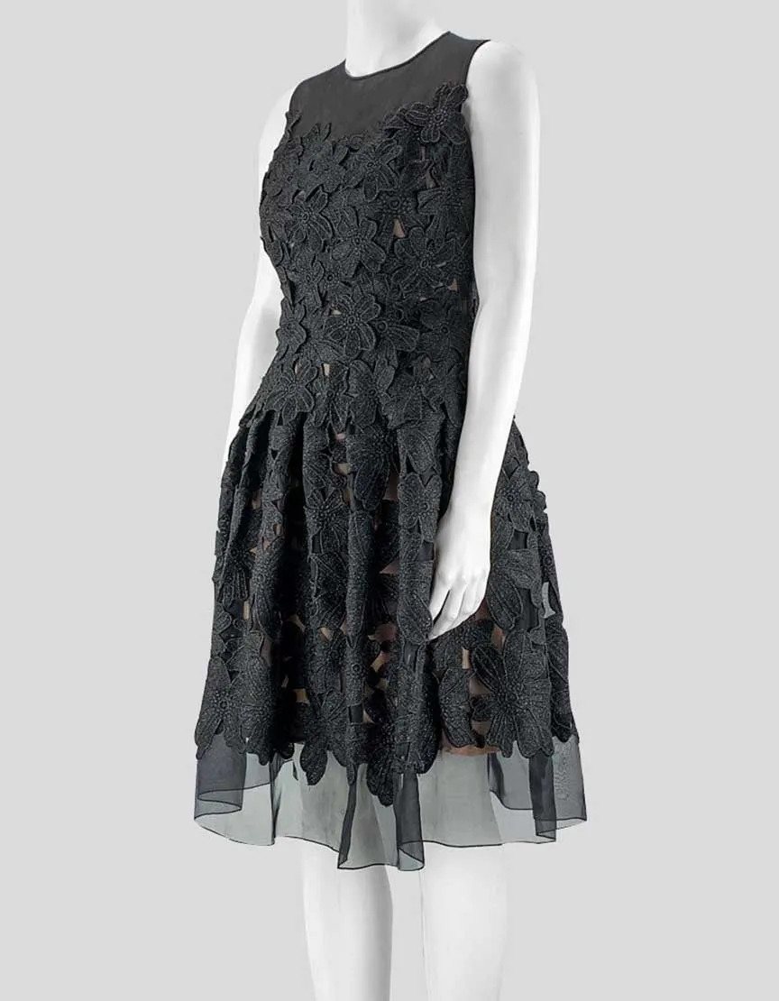 Carmen Marc Valvo Black Floral Applique Dress Size 6US