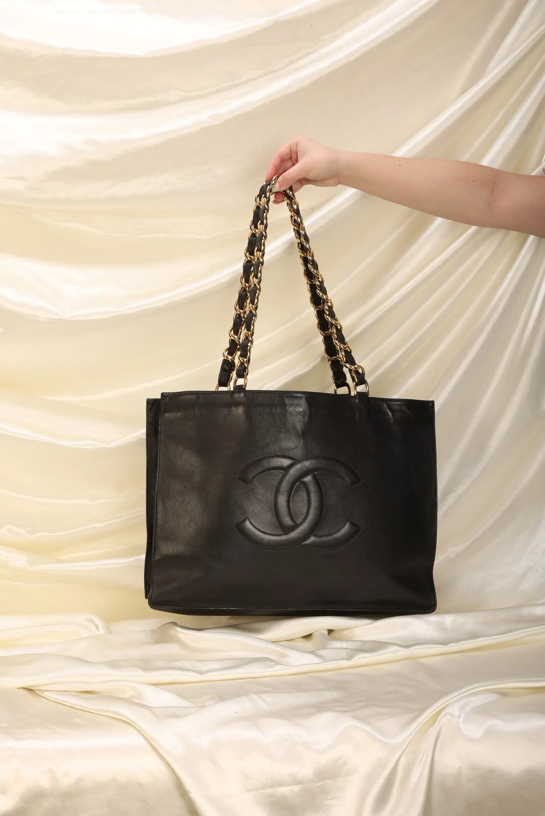 Chanel Lambskin Chunky Chain Timeless Tote
