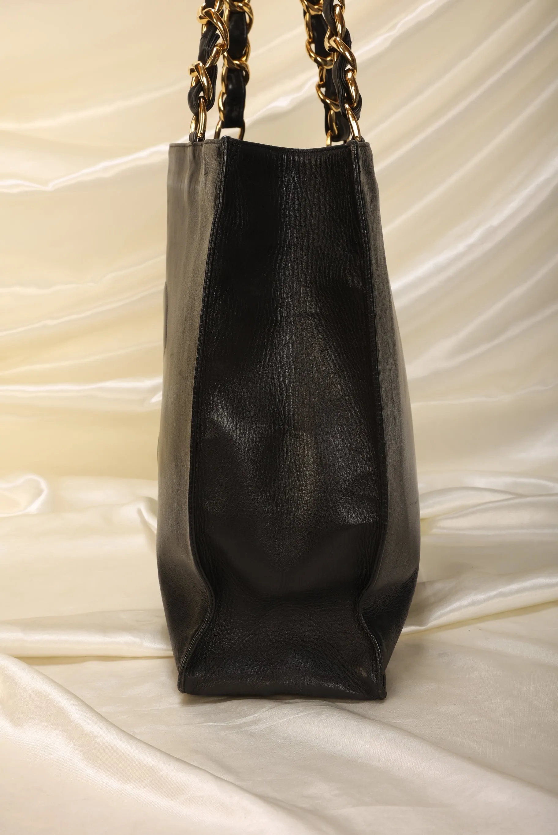 Chanel Lambskin Chunky Chain Timeless Tote