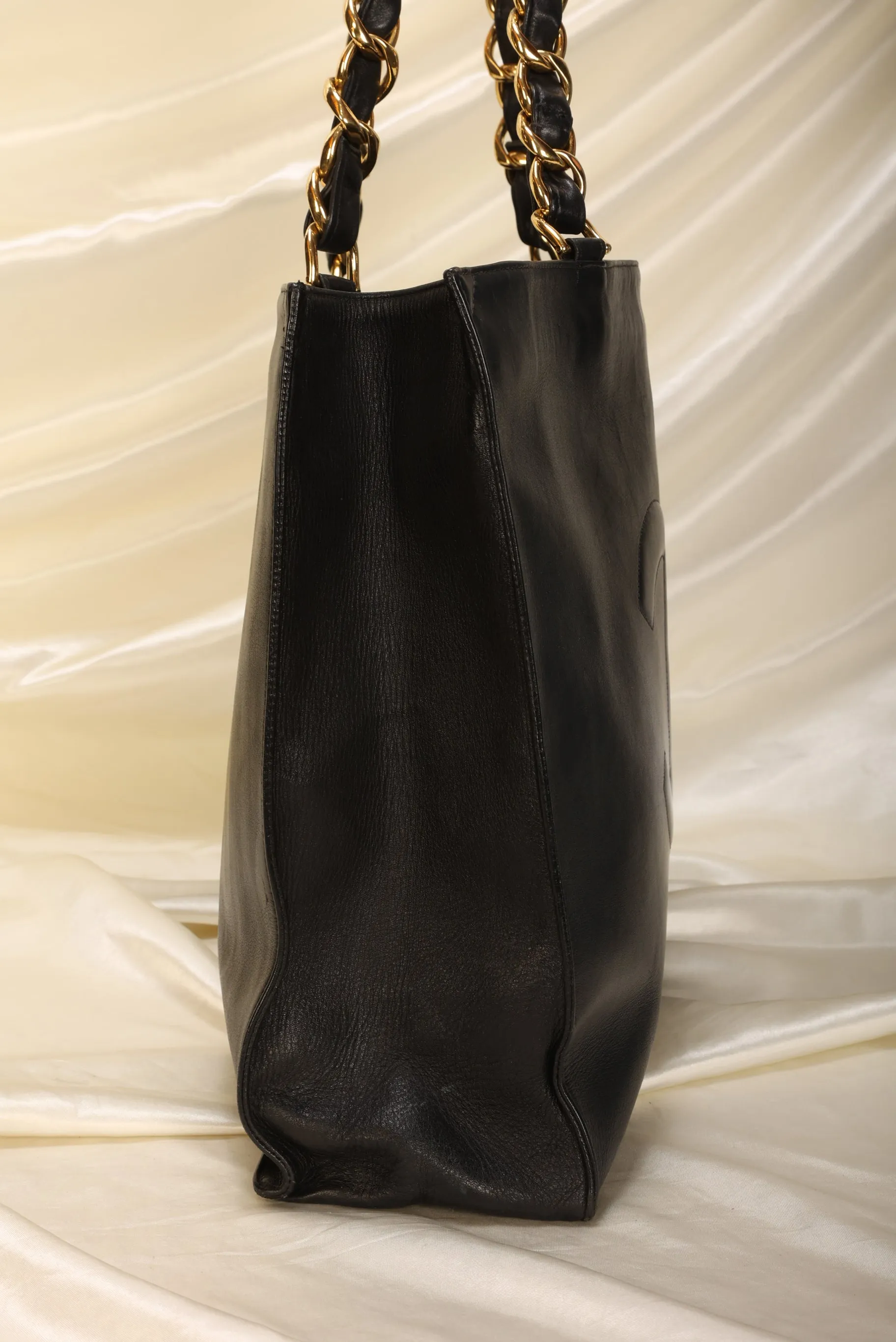 Chanel Lambskin Chunky Chain Timeless Tote