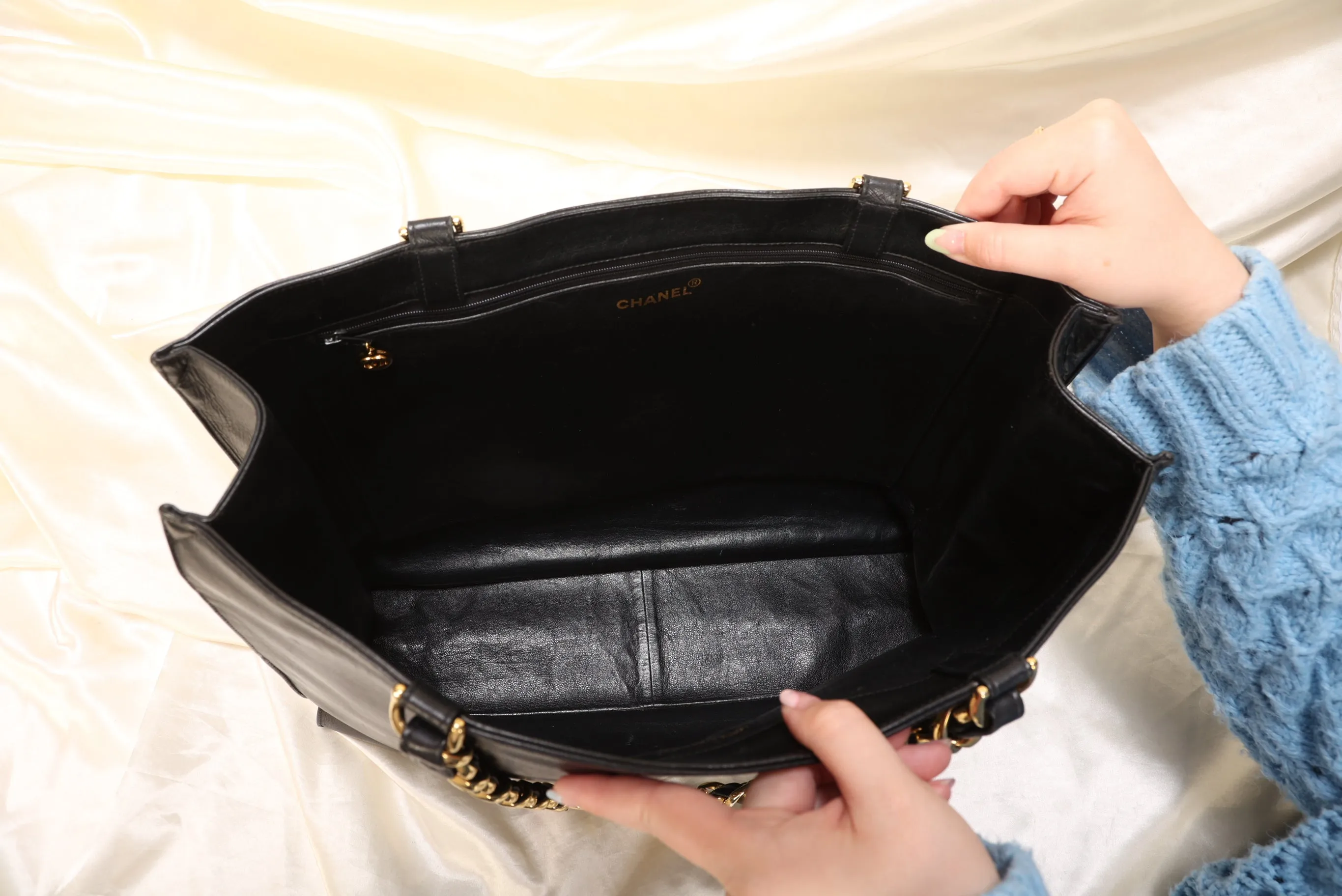 Chanel Lambskin Chunky Chain Timeless Tote