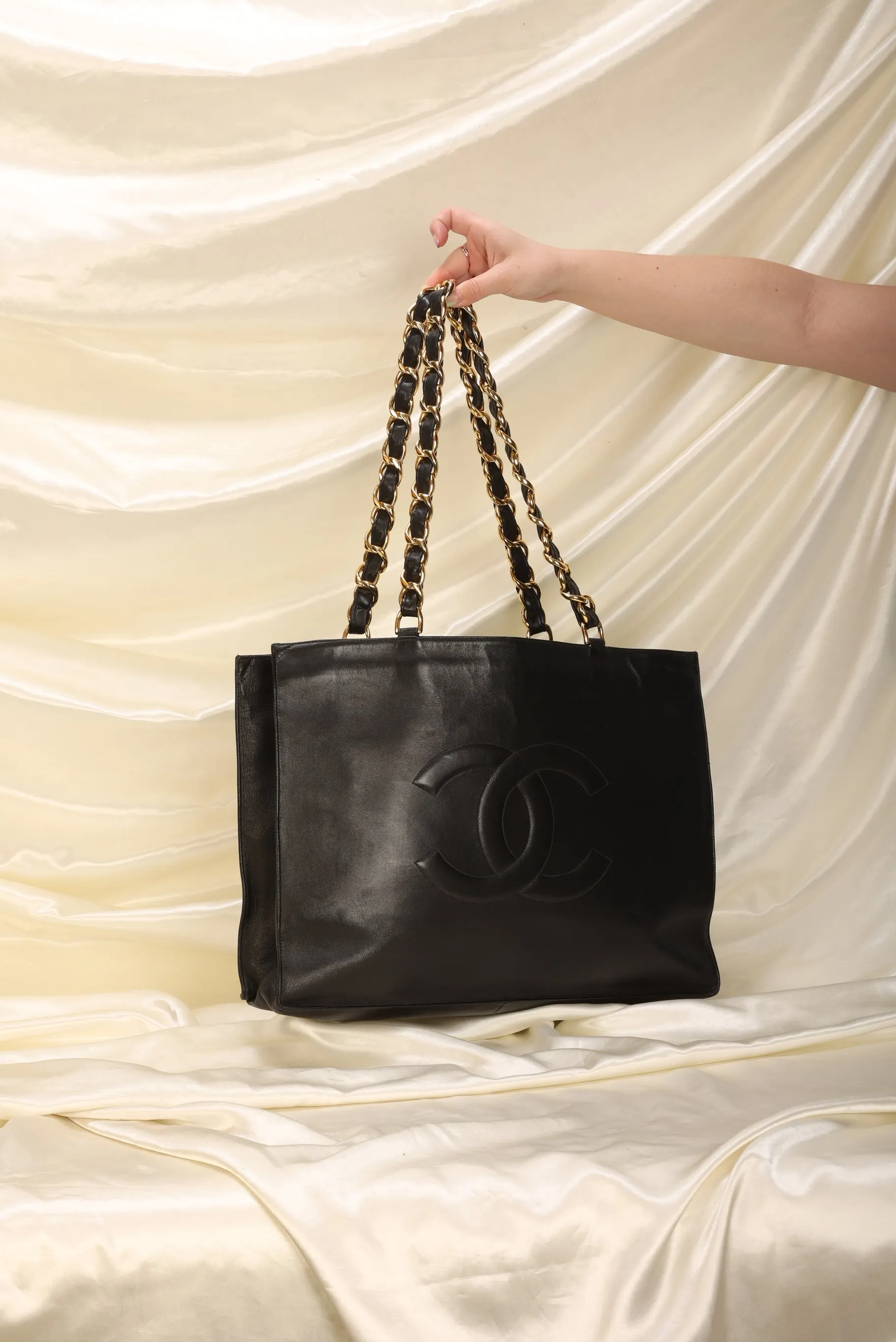Chanel Lambskin Chunky Chain Timeless Tote