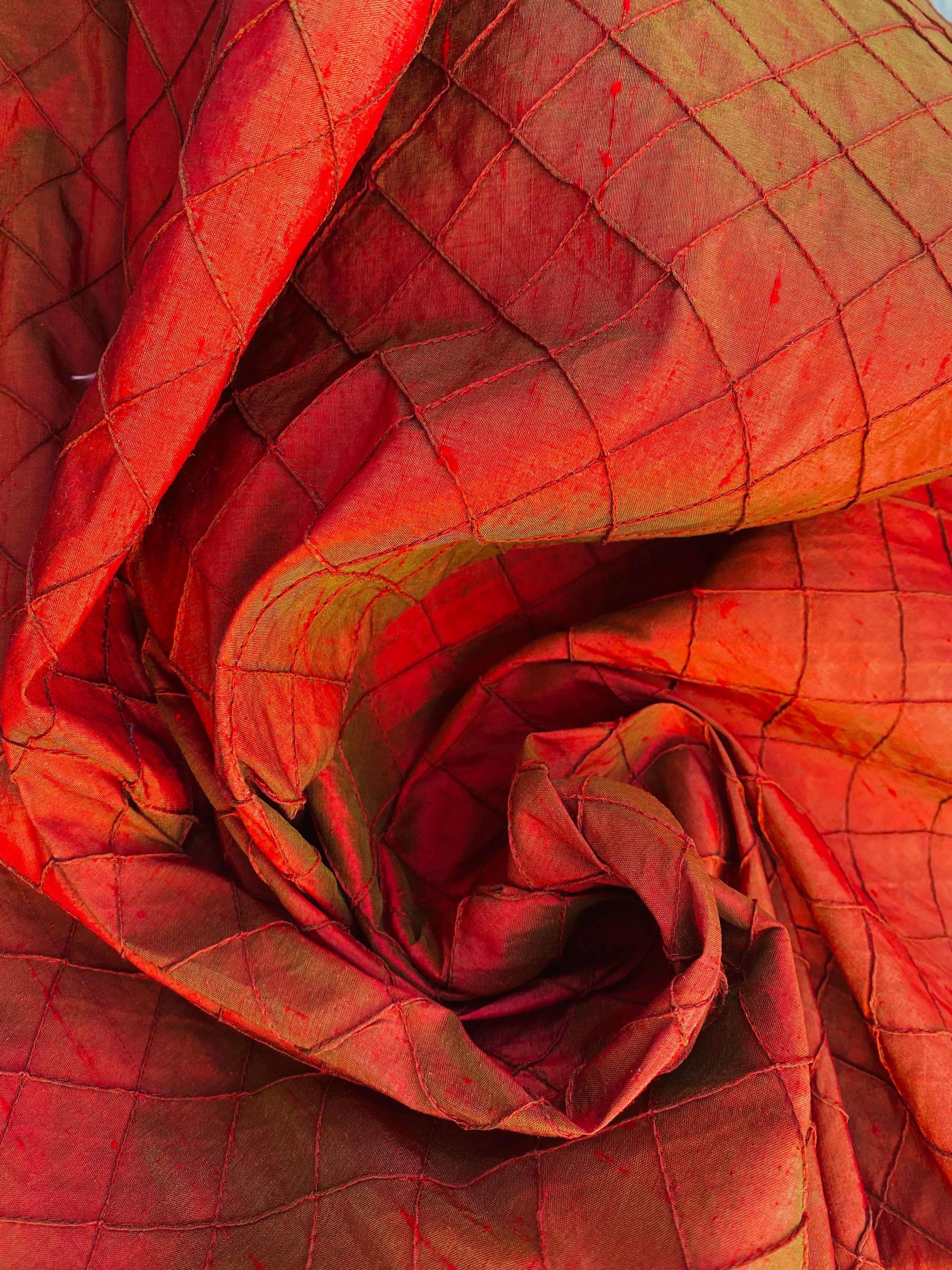 NEW Lady Morgan 100% Silk Dupioni with Pintuck Diamond Motif Fabric in Red with Green Iridescence SB_5_23