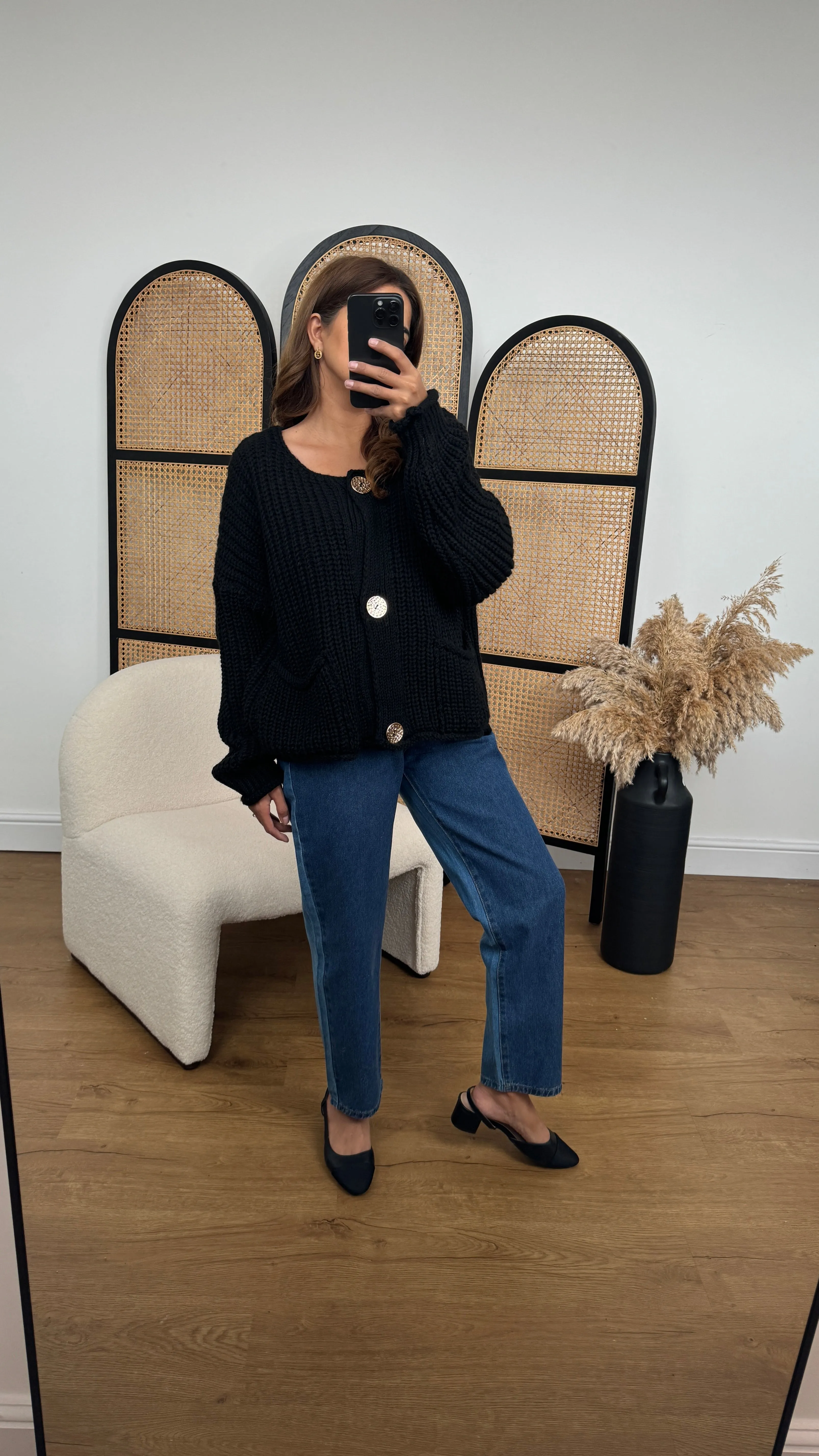Sefa cardigan in black