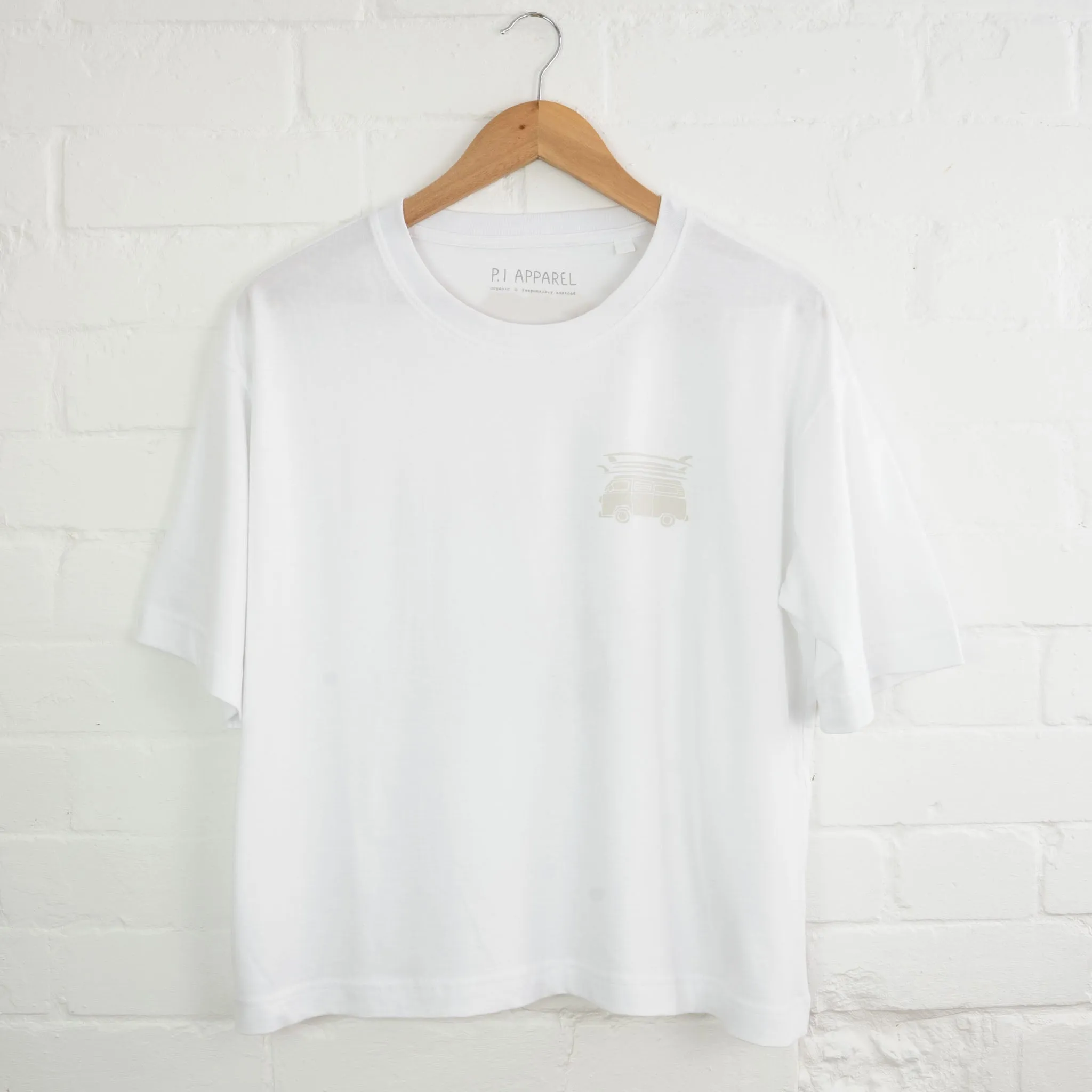 Travel Free Cropped Oversized T-Shirt