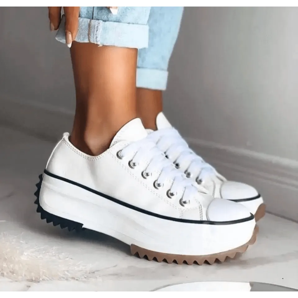 Women's Chunky Platform Sneakers: Casual & Trendy Design