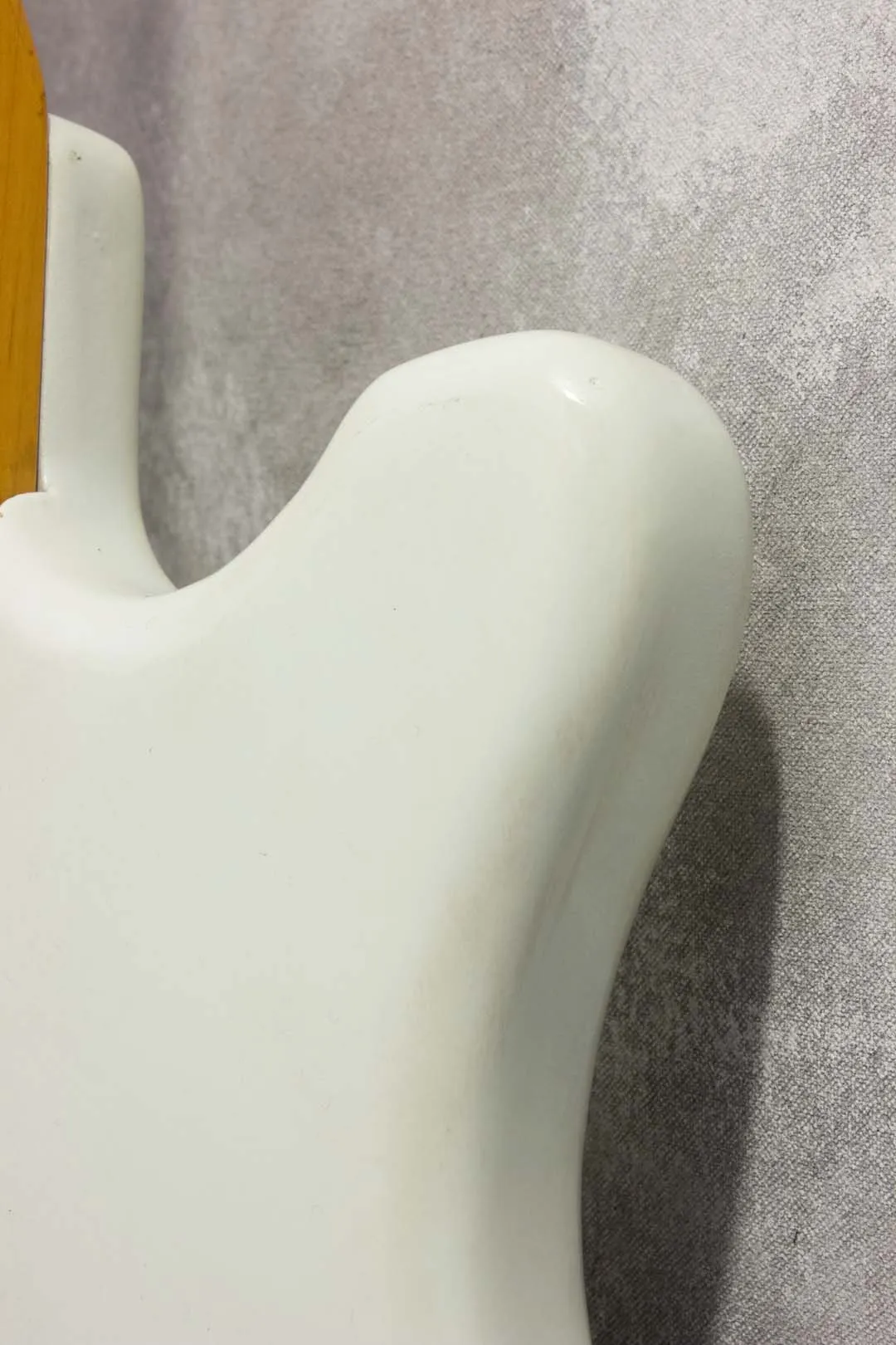 Yamaha Super Bass SB500S Fretless White 1981